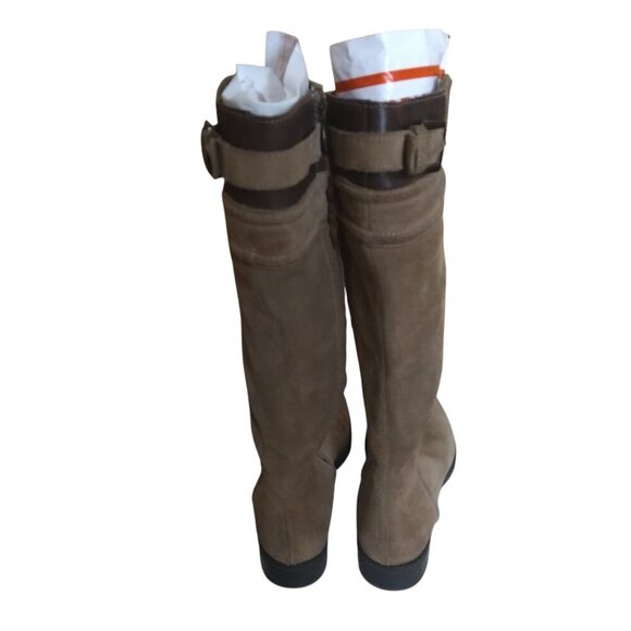 GEOX WOMEN'S SIZE 6 ZIP UP 15 INCH TALL TAN ZIP UP BUCKLE ACCENT BOOTS SUEDE - Picture 5 of 6